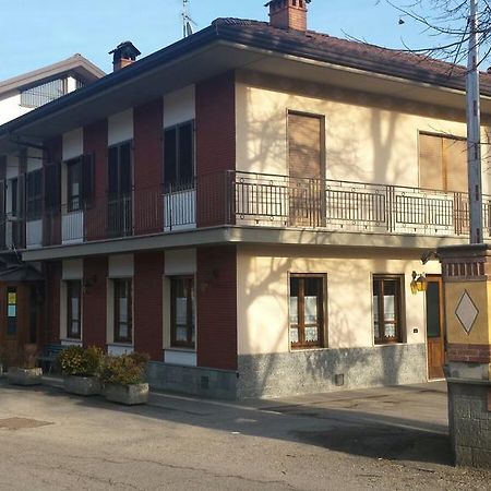 Ristorante Buasca Hotel Cuorgnè Екстериор снимка