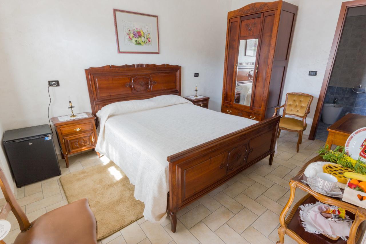 Ristorante Buasca Hotel Cuorgnè Екстериор снимка