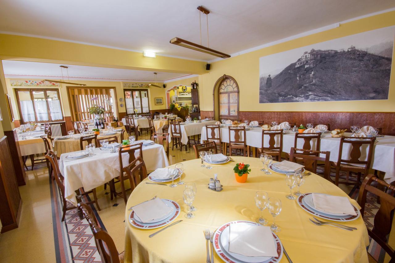Ristorante Buasca Hotel Cuorgnè Екстериор снимка